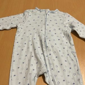 Baby zip of 2- piece pajamas